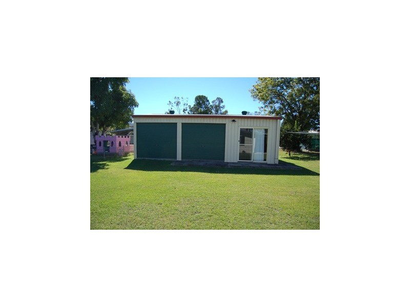 6 BERESFORD CRESCENT, Dysart QLD 4745