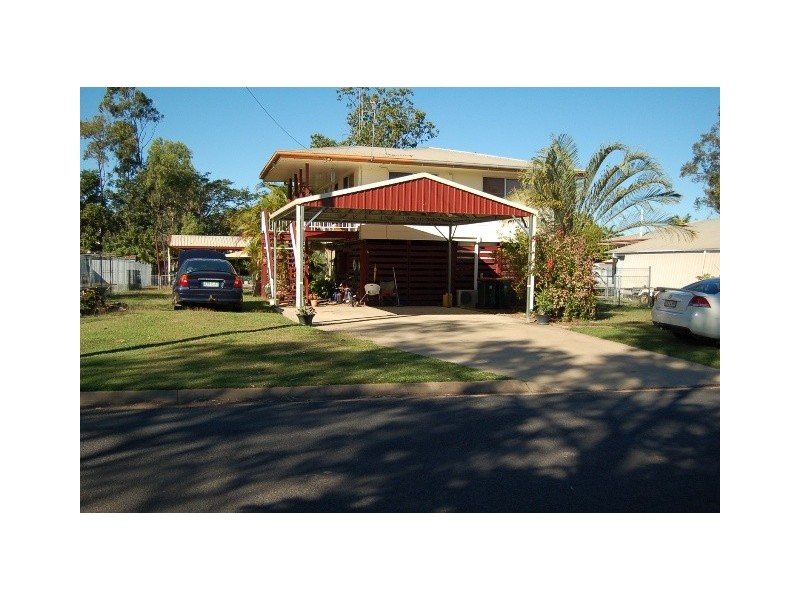 3 BROCK CRESCENT, Dysart QLD 4745