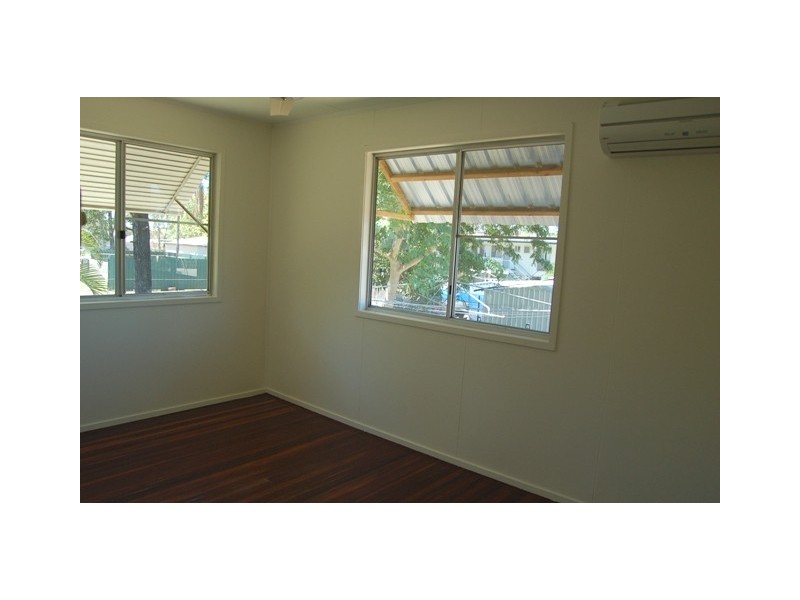 30  BERESFORD CRESCENT, Dysart QLD 4745