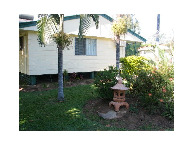5 ARMSTRONG CRESCENT, Dysart QLD 4745