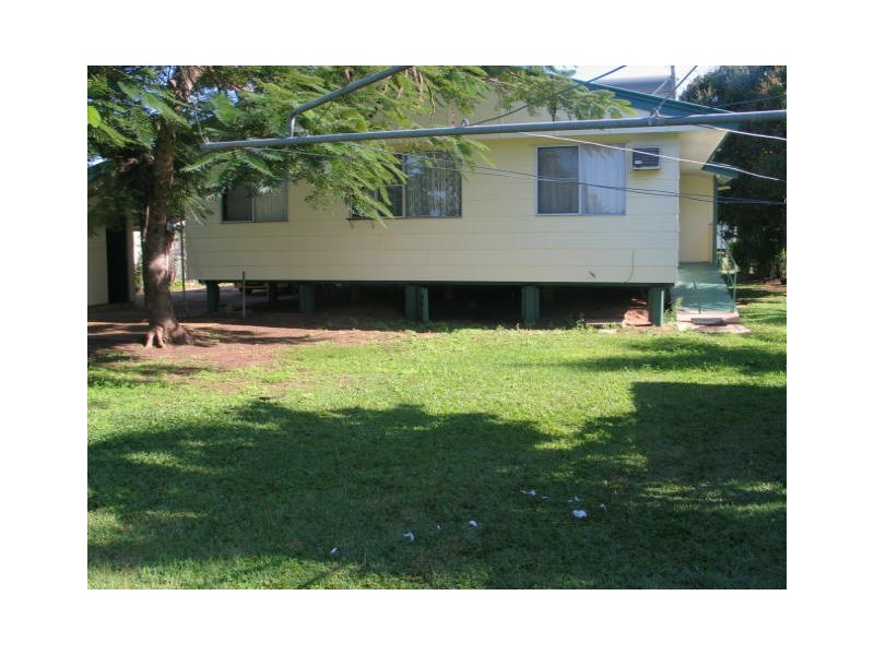 5 ARMSTRONG CRESCENT, Dysart QLD 4745