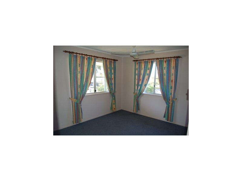 39 BERESFORD CRESCENT, Dysart QLD 4745