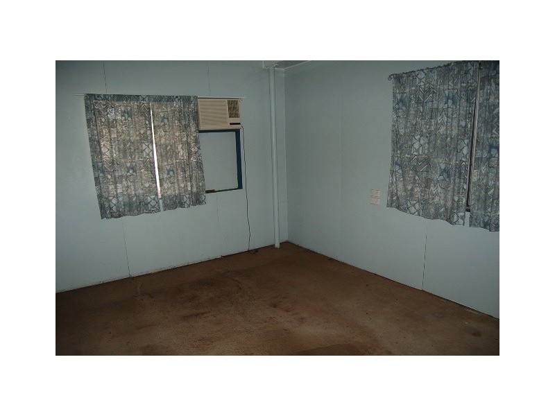 18 PERRY STREET, Dysart QLD 4745