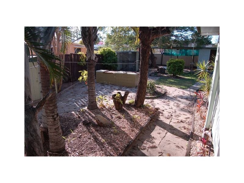 18 PERRY STREET, Dysart QLD 4745