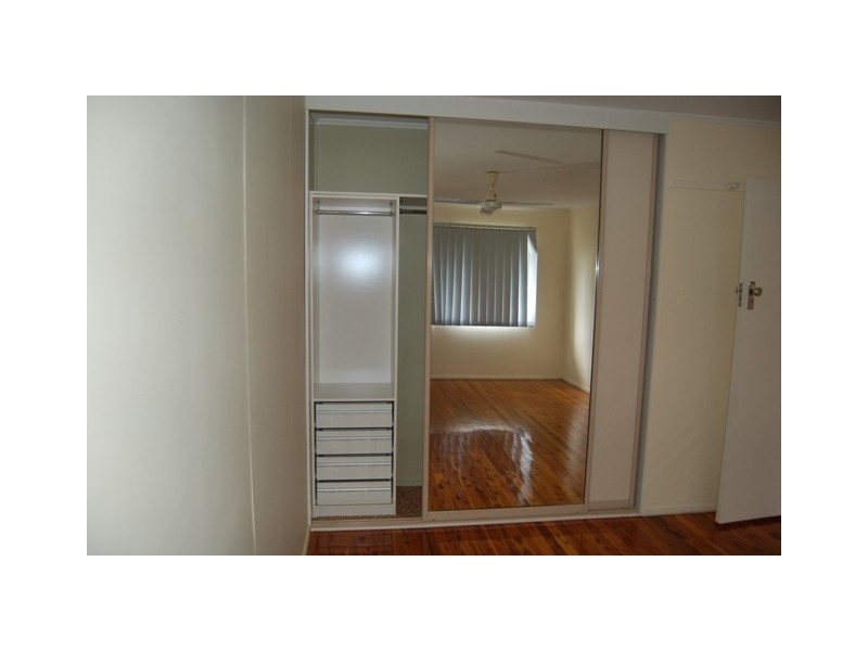 8 PATTERSON STREET, Dysart QLD 4745