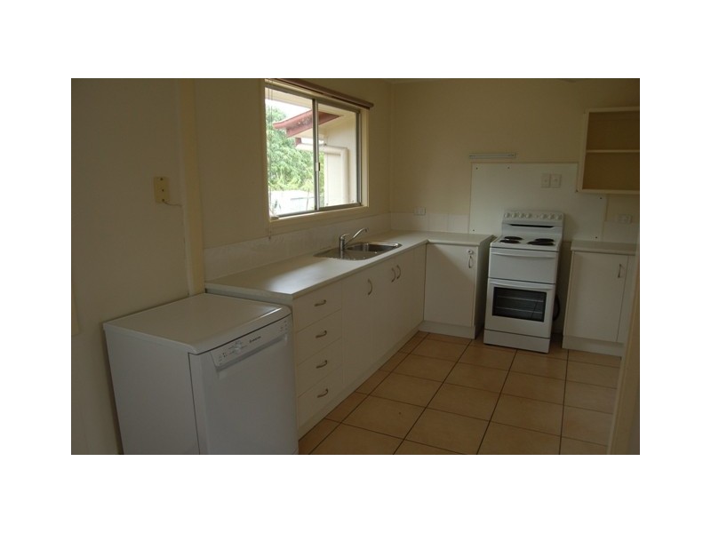 27 SHANNON CRESCENT, Dysart QLD 4745