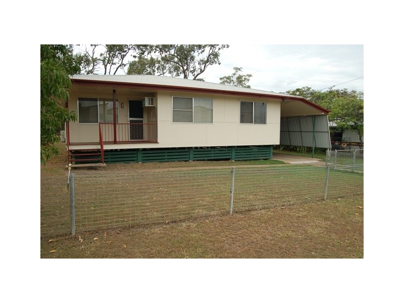 27 SHANNON CRESCENT, Dysart QLD 4745