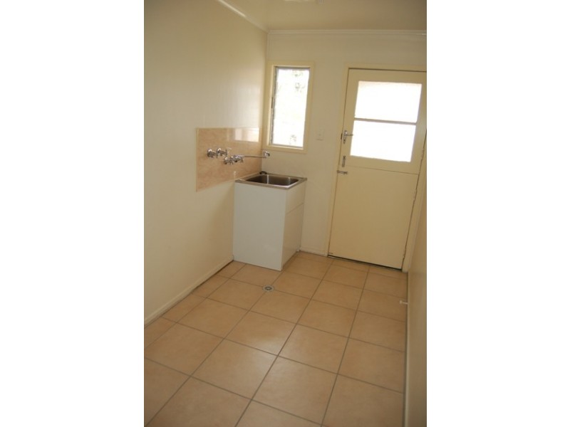 27 SHANNON CRESCENT, Dysart QLD 4745