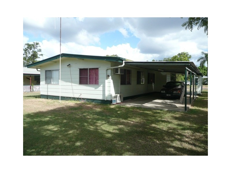 15 SPRING CRESCENT, Dysart QLD 4745