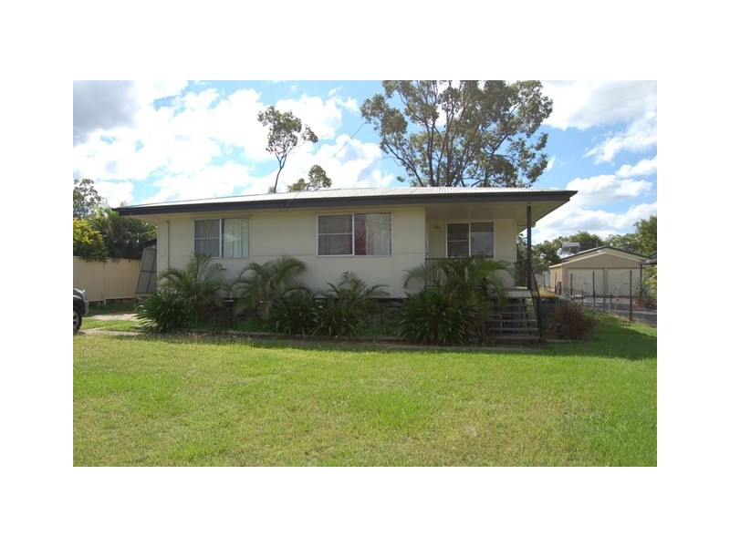 14 WALLACE STREET, Dysart QLD 4745