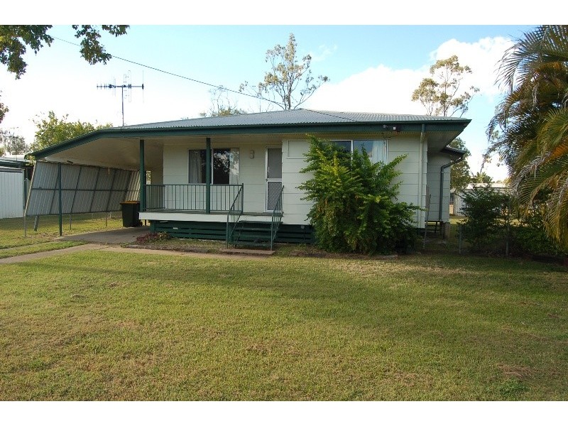 9 MCLENNAN COURT, Dysart QLD 4745