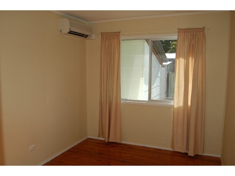 9 MCLENNAN COURT, Dysart QLD 4745