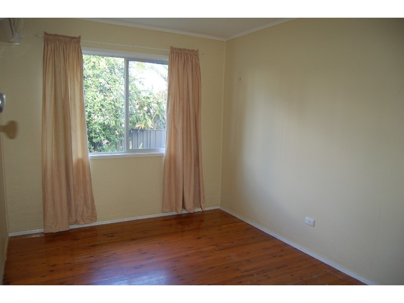 9 MCLENNAN COURT, Dysart QLD 4745