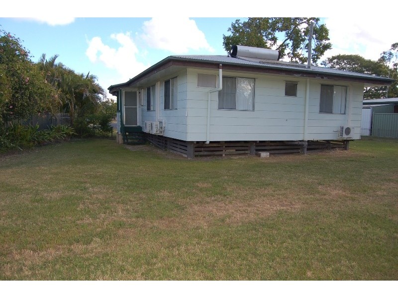 9 MCLENNAN COURT, Dysart QLD 4745