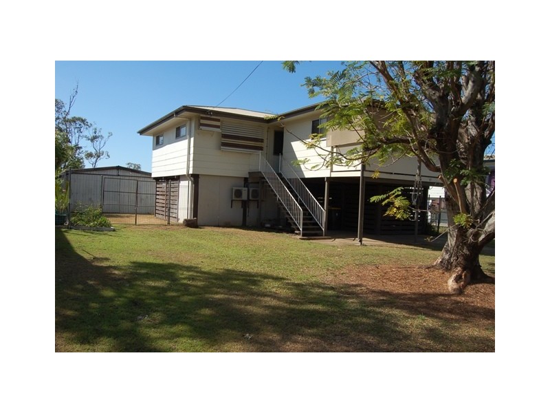 17  WINTERER CRESCENT, Dysart QLD 4745