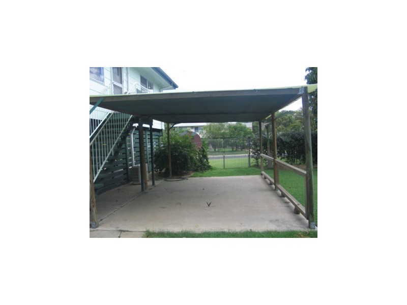 40 WINTERER CRESCENT, Dysart QLD 4745