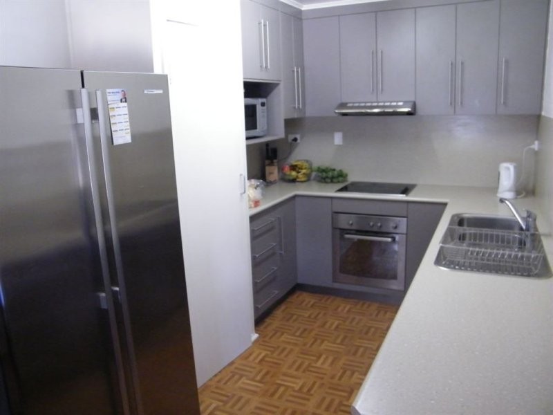 8 FRASER COURT, Dysart QLD 4745