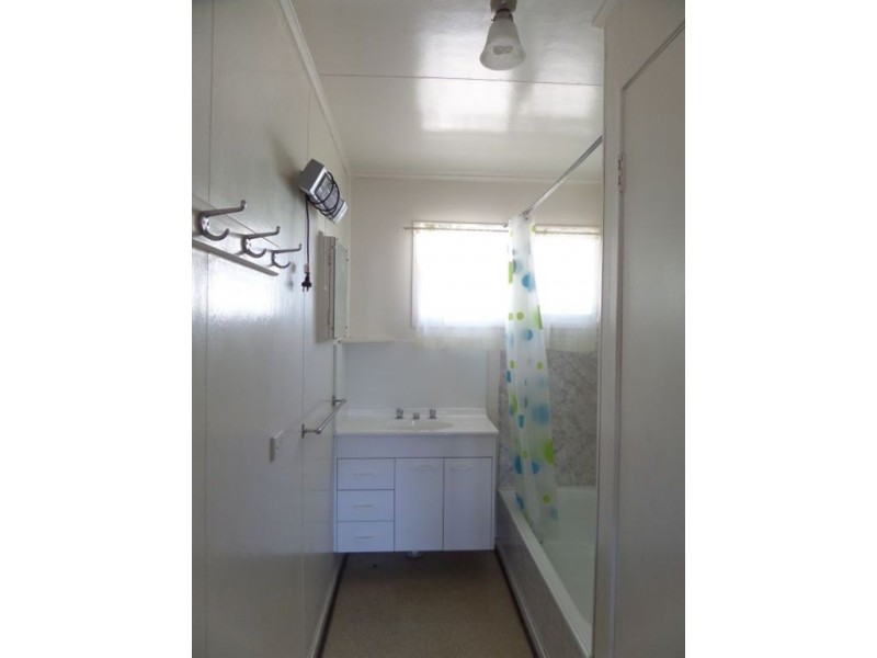 29 BEARDMORE CRESCENT, Dysart QLD 4745