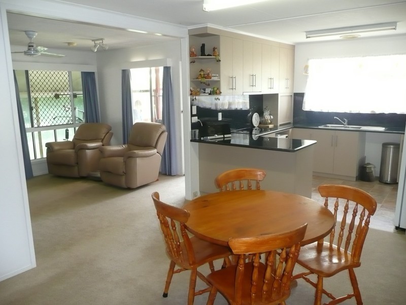 11 MURPHY STREET, Dysart QLD 4745