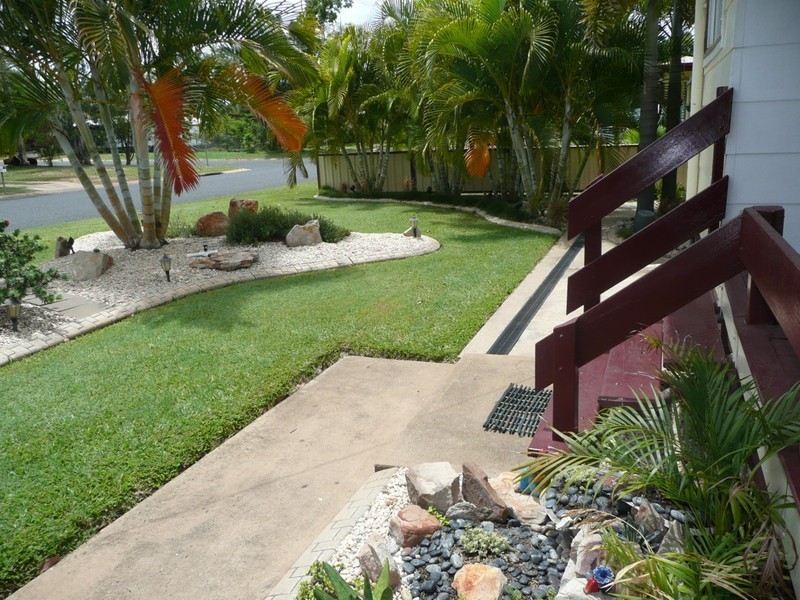 11 MURPHY STREET, Dysart QLD 4745