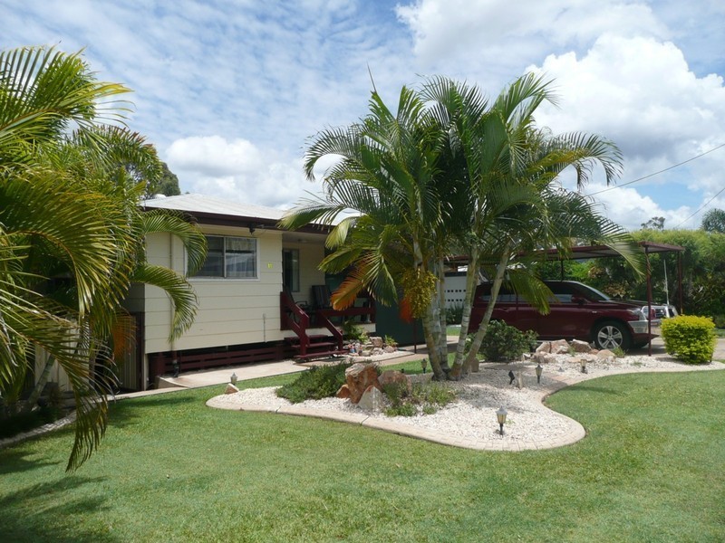 11 MURPHY STREET, Dysart QLD 4745