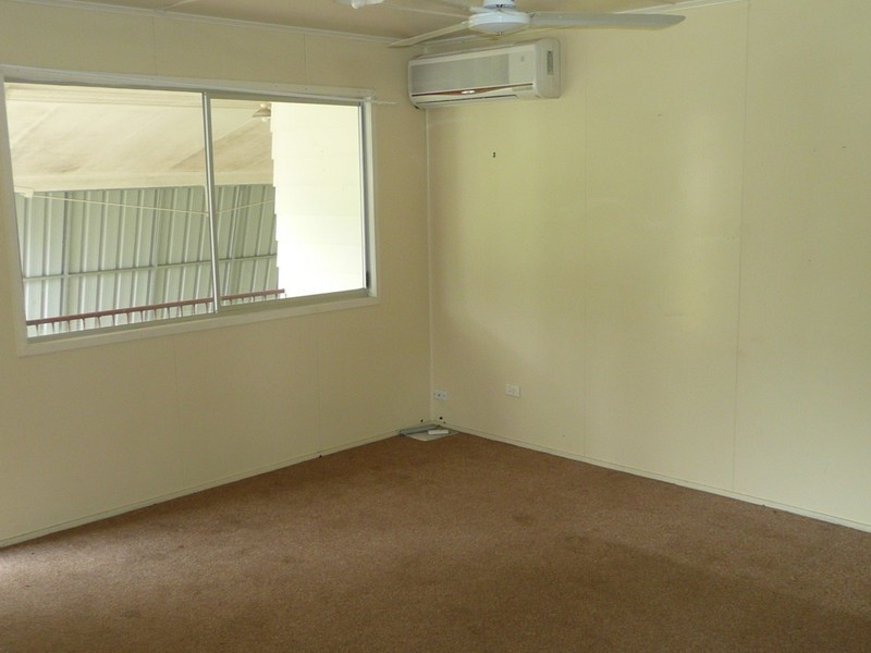 12 Beardmore Crescent, Dysart QLD 4745