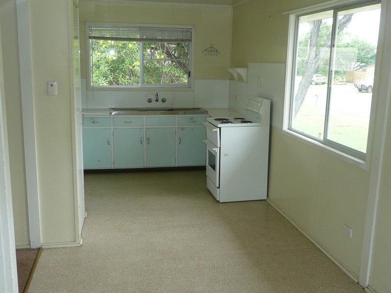 12 Beardmore Crescent, Dysart QLD 4745