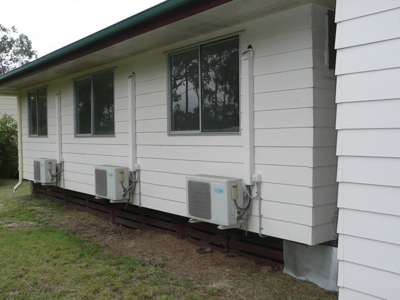 12 Beardmore Crescent, Dysart QLD 4745