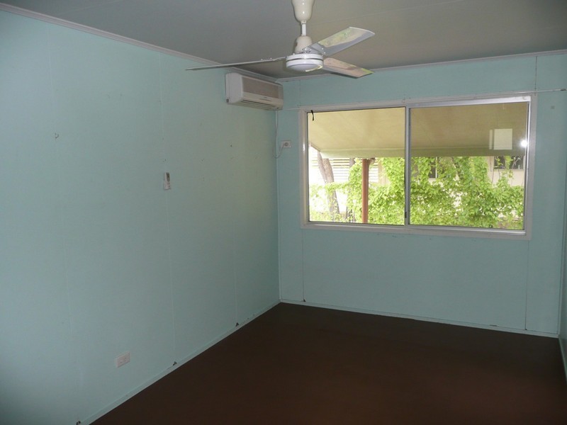 15 Singleton Street, Dysart QLD 4745