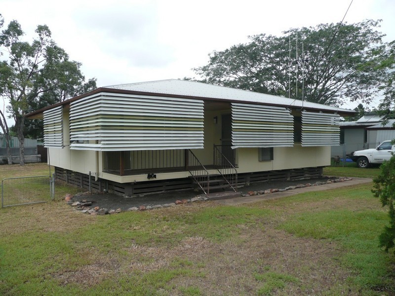 19 Adair Street, Dysart QLD 4745