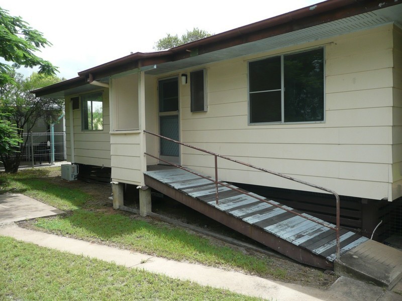 23 Lenton Street, Dysart QLD 4745