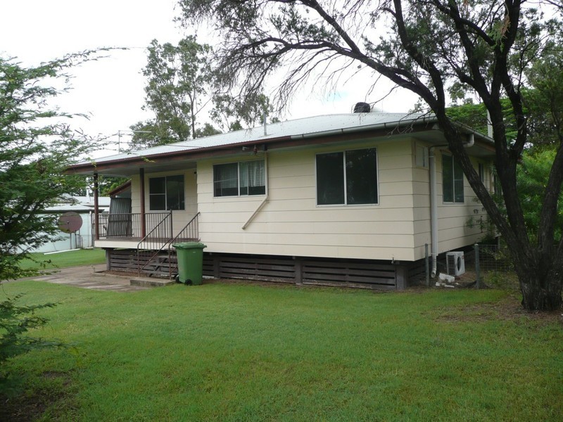 23 Lenton Street, Dysart QLD 4745