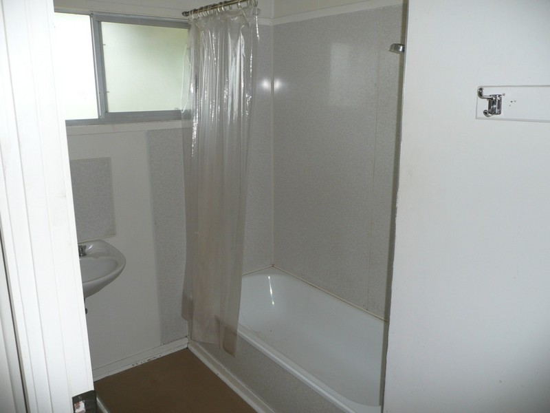 25 Beardmore Crescent, Dysart QLD 4745