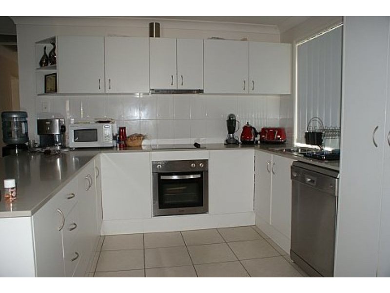 8 Narrabeen Street, Mackay QLD 4740