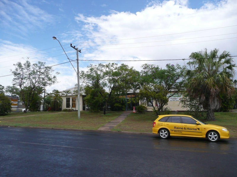 6 Spring Crescent, Dysart QLD 4745