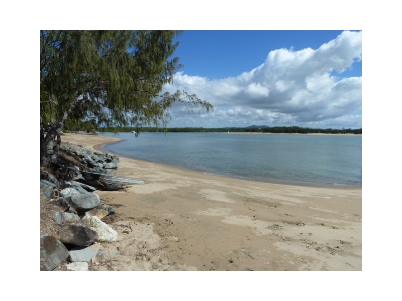3 Wren Street, Slade Point QLD 4740