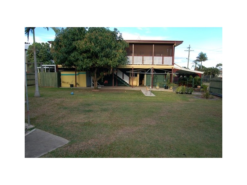 28 Winterer Crescent, Dysart QLD 4745
