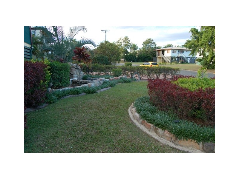 28 Winterer Crescent, Dysart QLD 4745