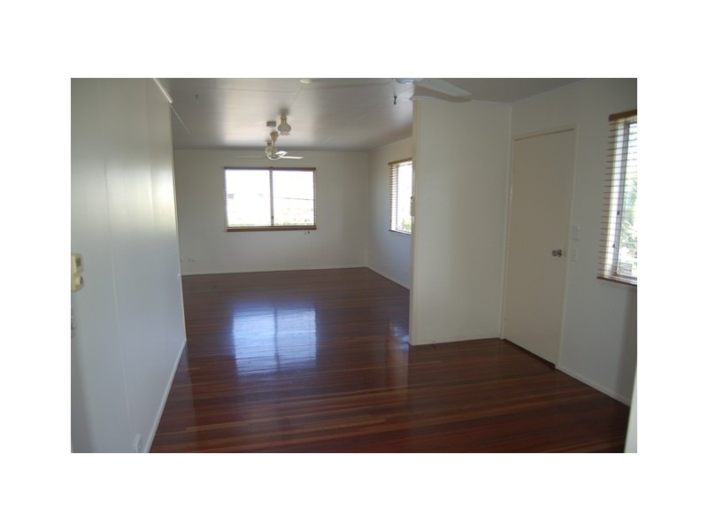 40 Winterer Crescent, Dysart QLD 4745