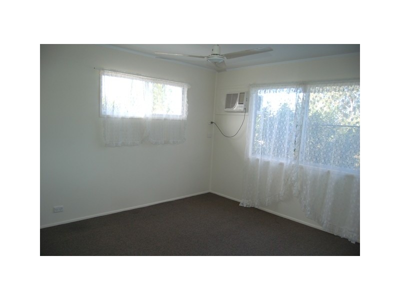 40 Winterer Crescent, Dysart QLD 4745