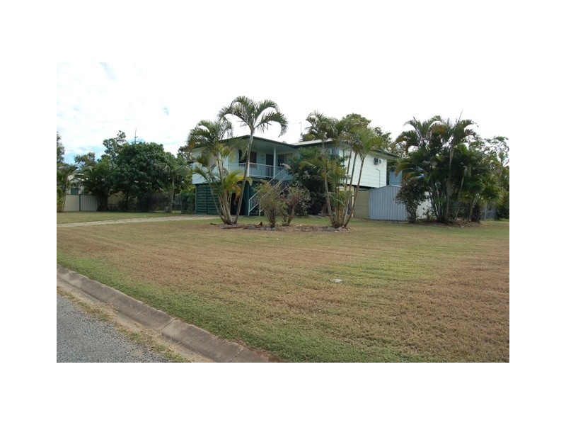 40 Winterer Crescent, Dysart QLD 4745