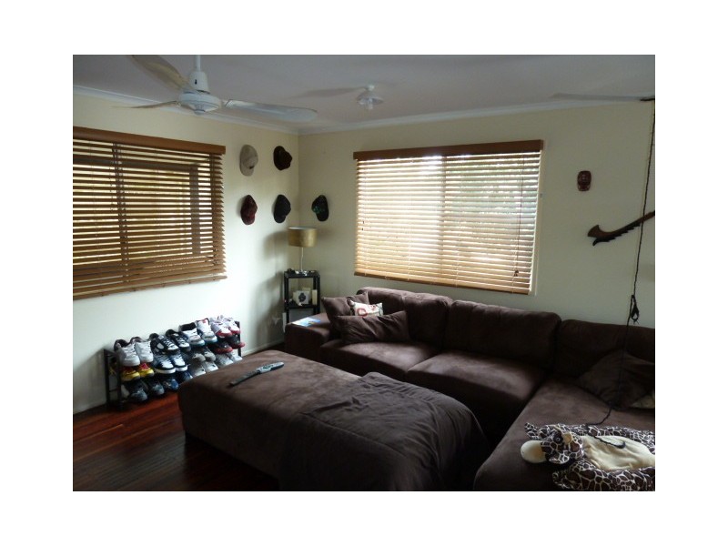 6 Nolan Street, Dysart QLD 4745