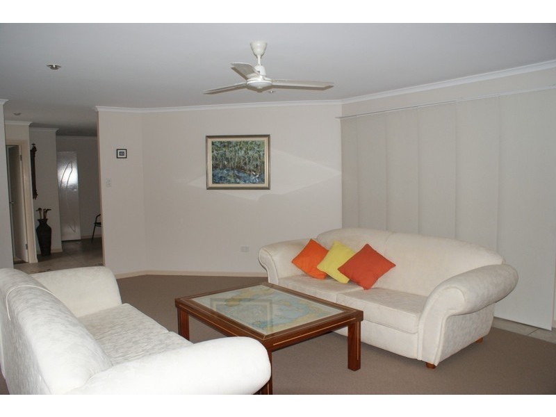 3 Dominique Drive, Glenella QLD 4740