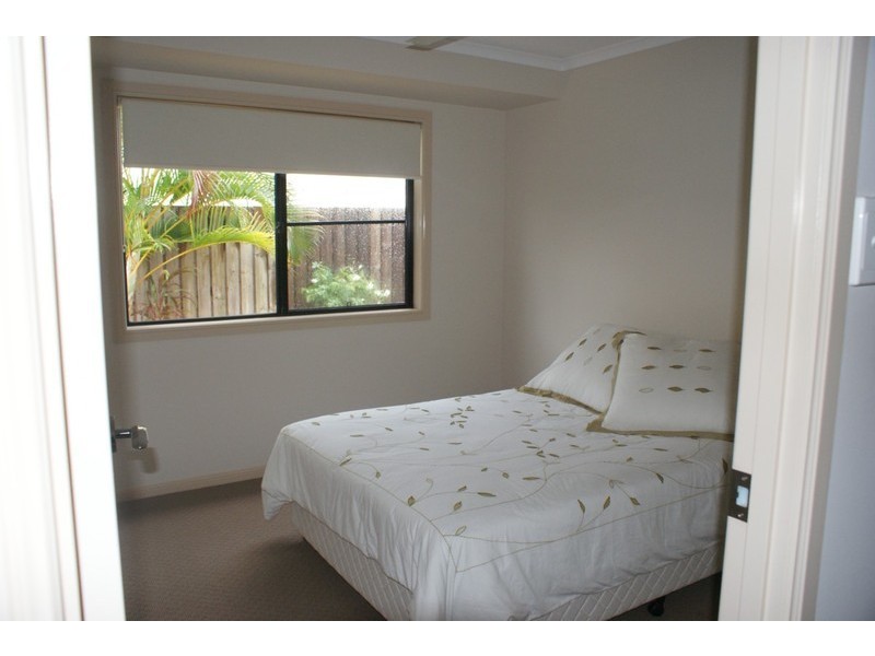 3 Dominique Drive, Glenella QLD 4740