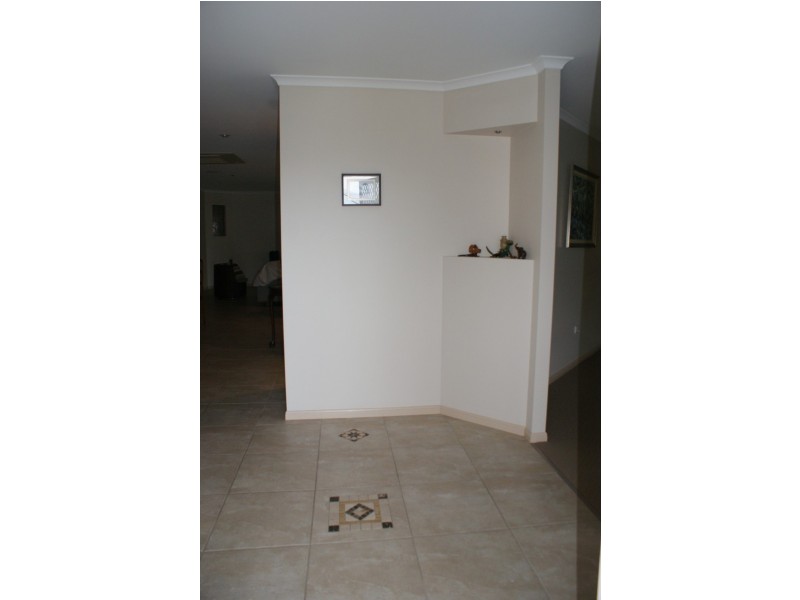 3 Dominique Drive, Glenella QLD 4740