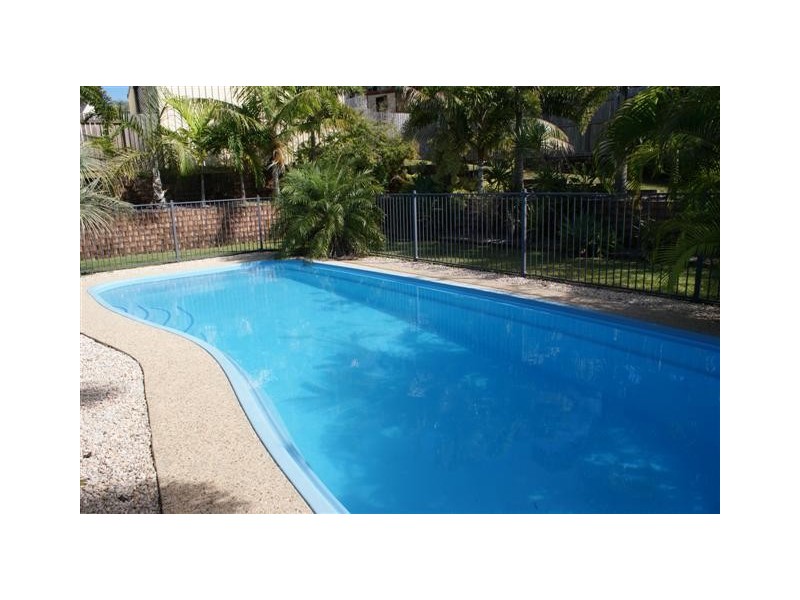 8 Cosford Drive, Eimeo QLD 4740