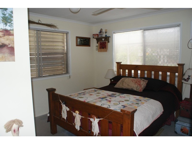 11 Nadarmi Drive, Andergrove QLD 4740