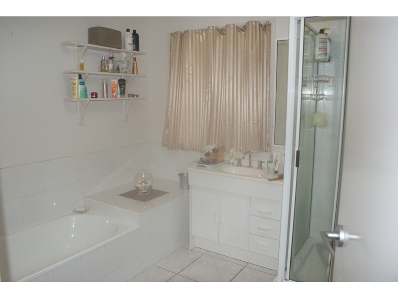 2/27 Romeo Street, South Mackay QLD 4740