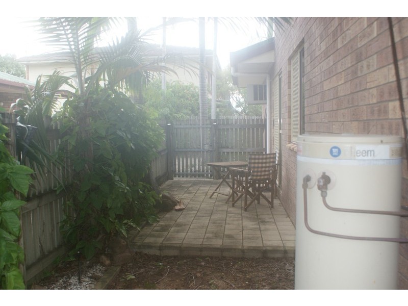 2/27 Romeo Street, South Mackay QLD 4740