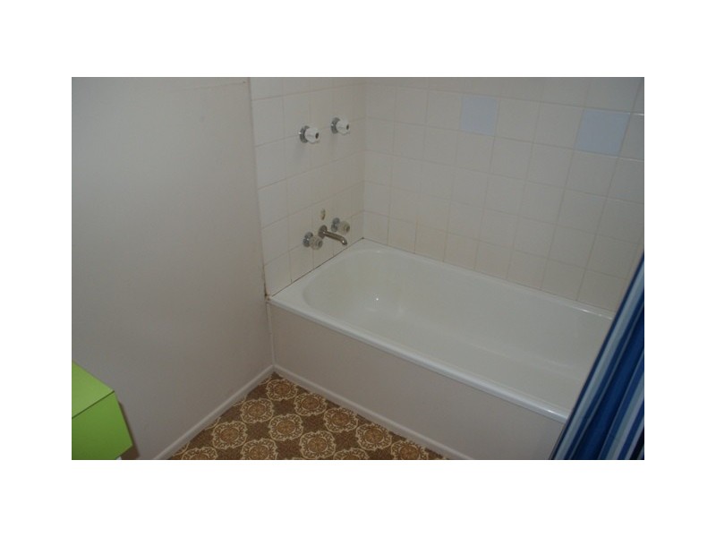 1 and 2/9 Paton Terrace, Slade Point QLD 4740